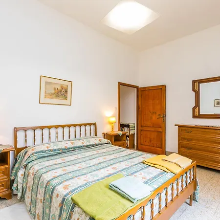 San Lazzaro By Interhome Montevettolini